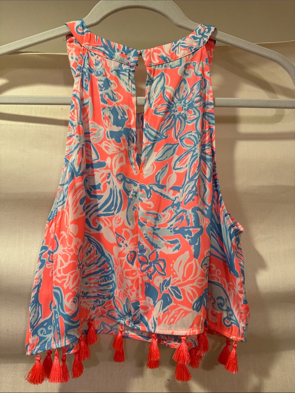 Lilly Pulitzer Coral & Blue Floral Halter Crop Top with Tassels  Size 2 - Picture 2 of 4